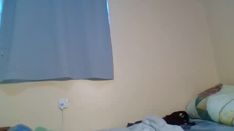 Snapshot of snowie_eyes chatting on November 2025 01:32:02 PM Snowie eyes online show from November 2025 01:32:02 PM