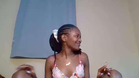 Snapshot of snowie_eyes chatting on November 2025 12:54:02 AM Snowie eyes online show from November 2025 12:54:02 AM