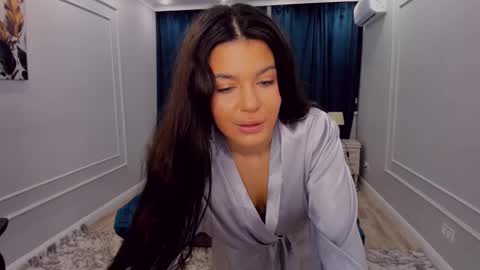 snowingwinter online show from March 2025 06:00:01 PM