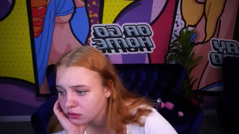 snowwhite_bella online show from November 2025 01:35:02 PM