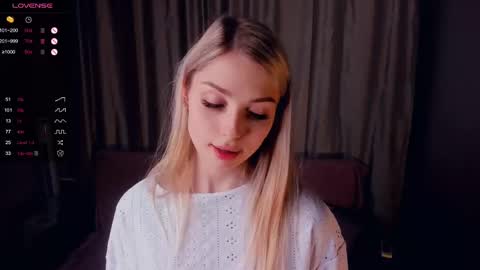 Snapshot of so__sweet chatting on February 2025 06:52:01 PM Alice - Birthday Girl online show from February 2025 06:52:01 PM