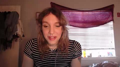 Lilytea online show from December 2025 09:21:02 PM