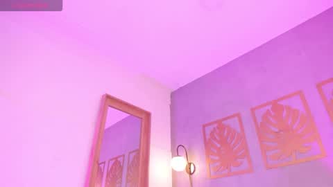 Snapshot of sofi_45_ chatting on December 2025 06:03:01 PM S O F I online show from December 2025 06:03:01 PM