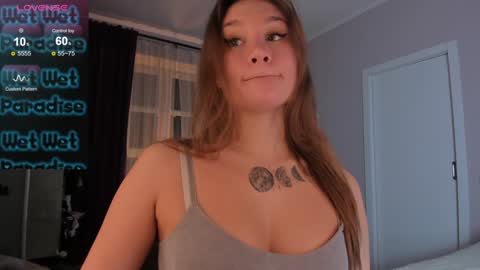 Snapshot of sofi___love chatting on December 2024 12:12:01 AM Sofi online show from December 2024 12:12:01 AM