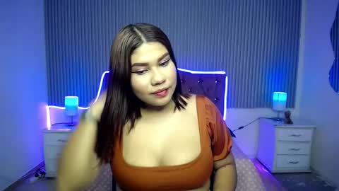 sofi_brunette_ online show from February 2026 03:16:02 AM