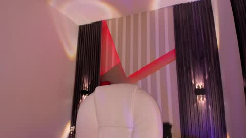 Snapshot of sofi_lassa_ chatting on May 2026 01:44:02 AM SOFIA online show from May 2026 01:44:02 AM