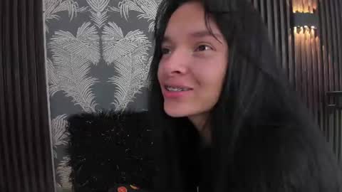 Snapshot of sofi_lassa_ chatting on June 2026 12:59:01 PM SOFIA online show from June 2026 12:59:01 PM