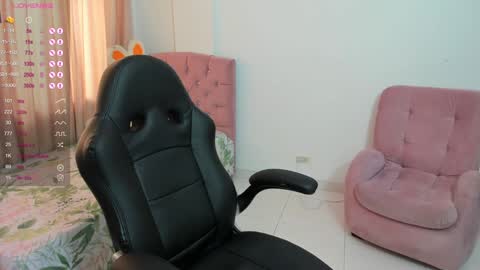 Snapshot of sofi_love77 chatting on February 2025 05:16:01 PM sofi_love77 online show from February 2025 05:16:01 PM