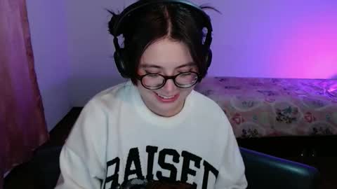 Sofi Lynch online show from January 2026 05:01:01 AM