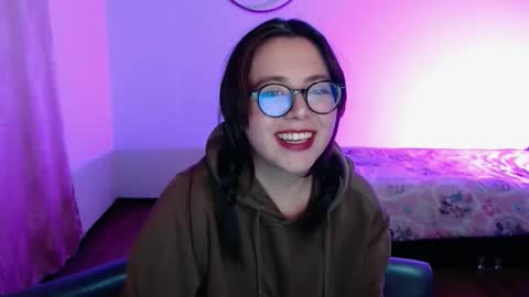 Sofi Lynch online show from January 2026 05:00:01 AM