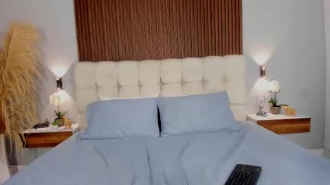 Sofia online show from February 2026 08:25:01 PM