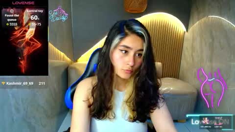 sofi_r_ online show from February 2026 01:51:01 PM