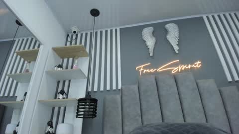 valen online show from January 2025 02:53:01 AM