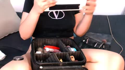 sofi rojas online show from July 2026 01:43:01 AM