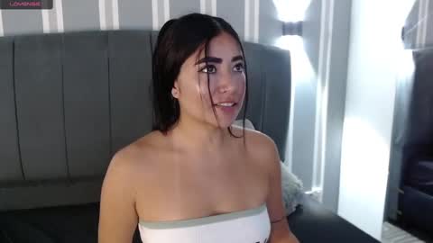 Snapshot of sofi_sweet09 chatting on February 2025 07:28:01 PM Susy online show from February 2025 07:28:01 PM