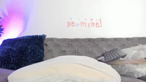 Sofia Vasquez online show from February 2025 02:12:02 AM