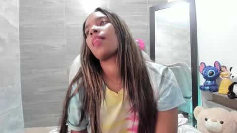 Snapshot of sofia86379 chatting on March 2025 09:59:02 PM sofia86379 online show from March 2025 09:59:02 PM