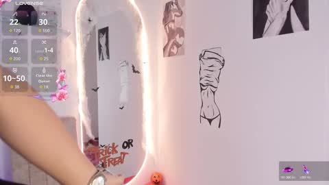 sofia_cleyy online show from October 2025 01:46:02 PM