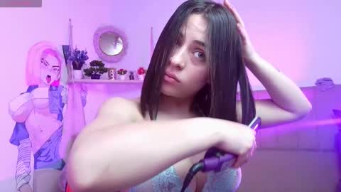 Snapshot of sofia_lara28 chatting on November 2025 01:22:01 PM sofia_lara28 online show from November 2025 01:22:01 PM