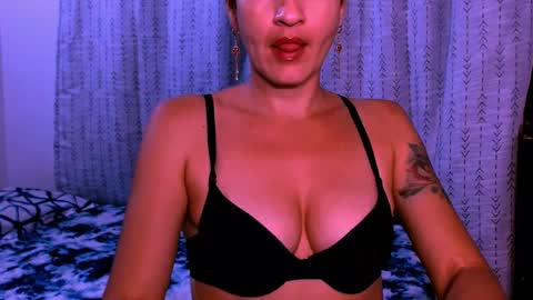 Snapshot of sofia_mark20 chatting on February 2025 02:28:02 AM Sofia online show from February 2025 02:28:02 AM