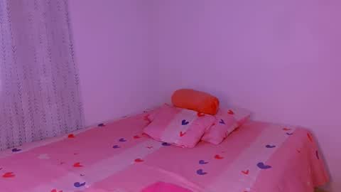 Snapshot of sofia_mark20 chatting on October 2025 08:06:02 PM Sofia online show from October 2025 08:06:02 PM