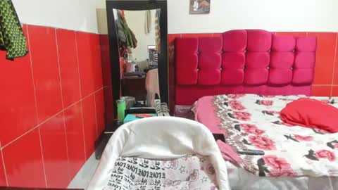 sofia_martinezv online show from July 2026 01:01:01 AM