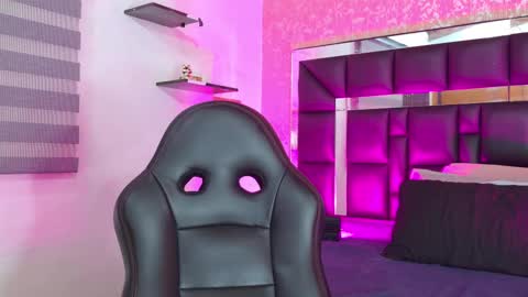 Sofia online show from September 2025 03:17:02 AM