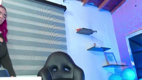 Sofia online show from September 2025 03:10:02 AM