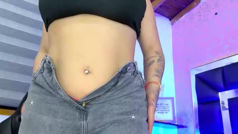 Sofia online show from October 2025 03:18:02 AM