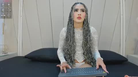 Snapshot of sofia_mercer chatting on May 2026 04:30:01 AM Sofia Mercer online show from May 2026 04:30:01 AM
