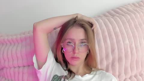     online show from February 2025 06:34:01 AM