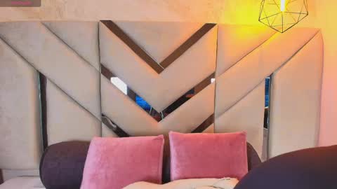Snapshot of sofia_pamela_ chatting on June 2026 06:34:02 PM online show from June 2026 06:34:02 PM