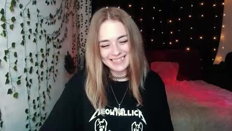 sofia_rosemary online show from September 2025 04:08:02 PM
