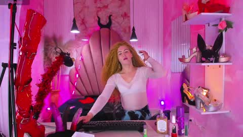 Sofia online show from December 2024 09:39:01 PM