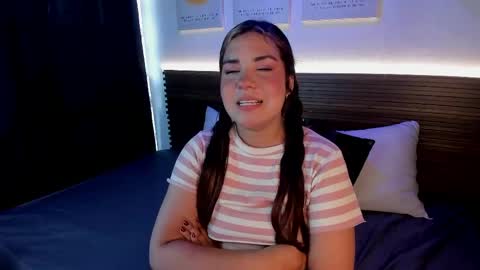 Snapshot of sofia_smithh_ chatting on June 2026 09:53:01 PM Sofia online show from June 2026 09:53:01 PM