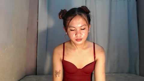 sofia_sweetheart18 online show from May 2026 11:01:04 PM