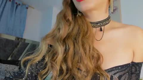 Snapshot of sofia_swett_03 chatting on March 2025 03:24:01 AM laura online show from March 2025 03:24:01 AM