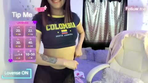 Snapshot of sofia_thomson_t chatting on October 2025 12:59:01 PM Sofia Thomson online show from October 2025 12:59:01 PM