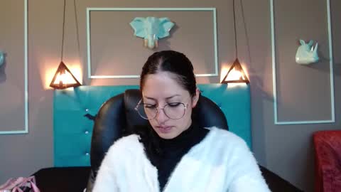 Sofa online show from October 2025 11:09:02 AM