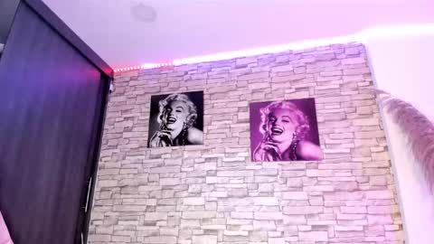 sofiaalarson online show from June 2026 01:48:02 PM