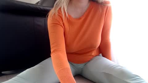 Snapshot of sofialenis chatting on December 2024 12:24:01 PM SofiaLenis online show from December 2024 12:24:01 PM