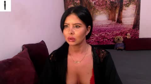 Snapshot of sofialiub chatting on December 2024 05:33:01 PM sofialiub online show from December 2024 05:33:01 PM