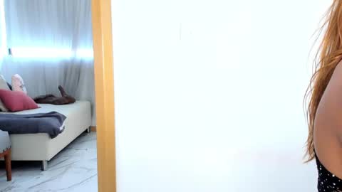 Sofia  online show from September 2025 11:54:01 AM