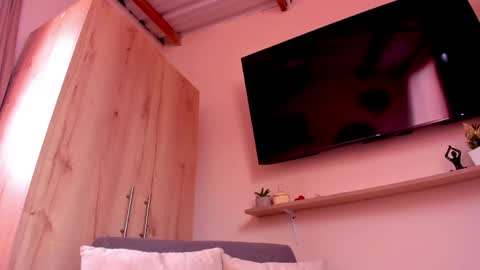 sofiavelez01 online show from May 2026 04:13:02 PM