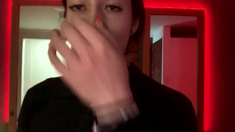 Snapshot of sofiawhite3 chatting on December 2025 03:44:02 AM Sofi online show from December 2025 03:44:02 AM