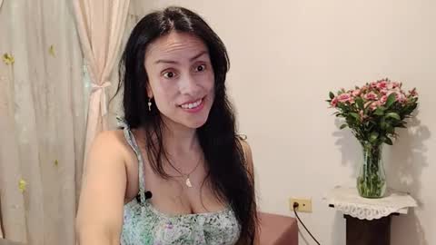 Sofi Bella online show from February 2026 06:39:01 PM