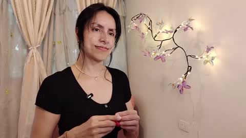 Sofi Bella online show from May 2026 07:20:02 PM