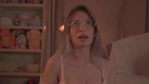 Snapshot of soficb chatting on January 2025 11:14:02 PM Sofi online show from January 2025 11:14:02 PM