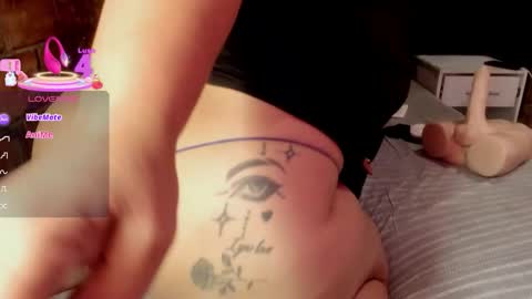 Vicky  online show from November 2025 11:02:02 AM