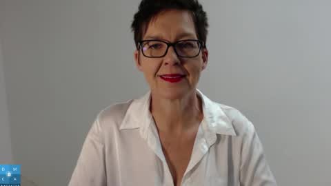 Sofie Velvet online show from November 2025 03:01:01 PM